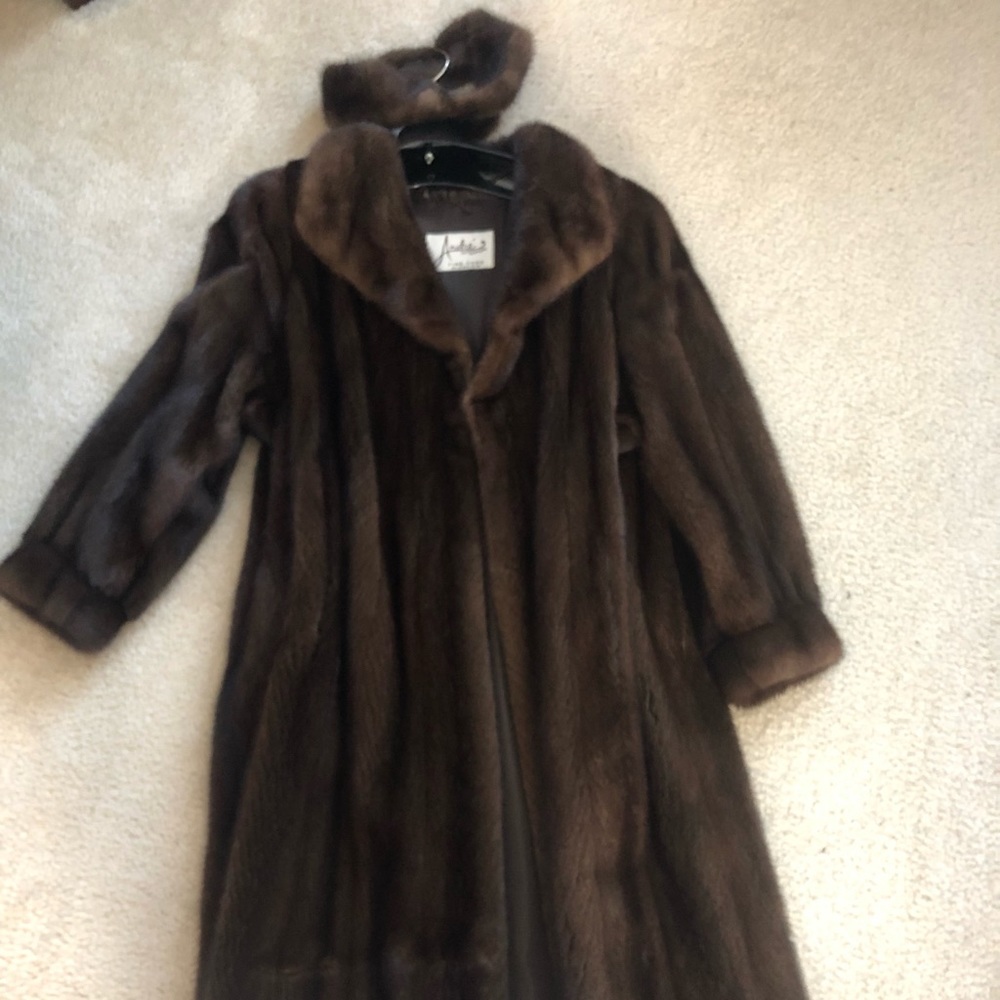 Medium, full length Mink fur. With ear muffs.